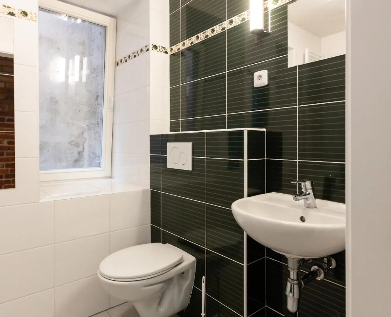 Spacious Apartment In Quiet Courtyard Near Charles Bridge プラハ
