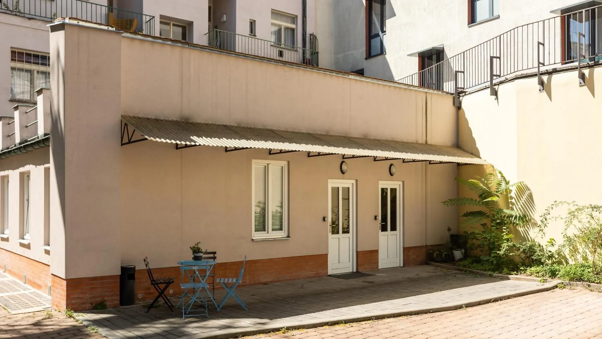 Spacious Apartment In Quiet Courtyard Near Charles Bridge プラハ