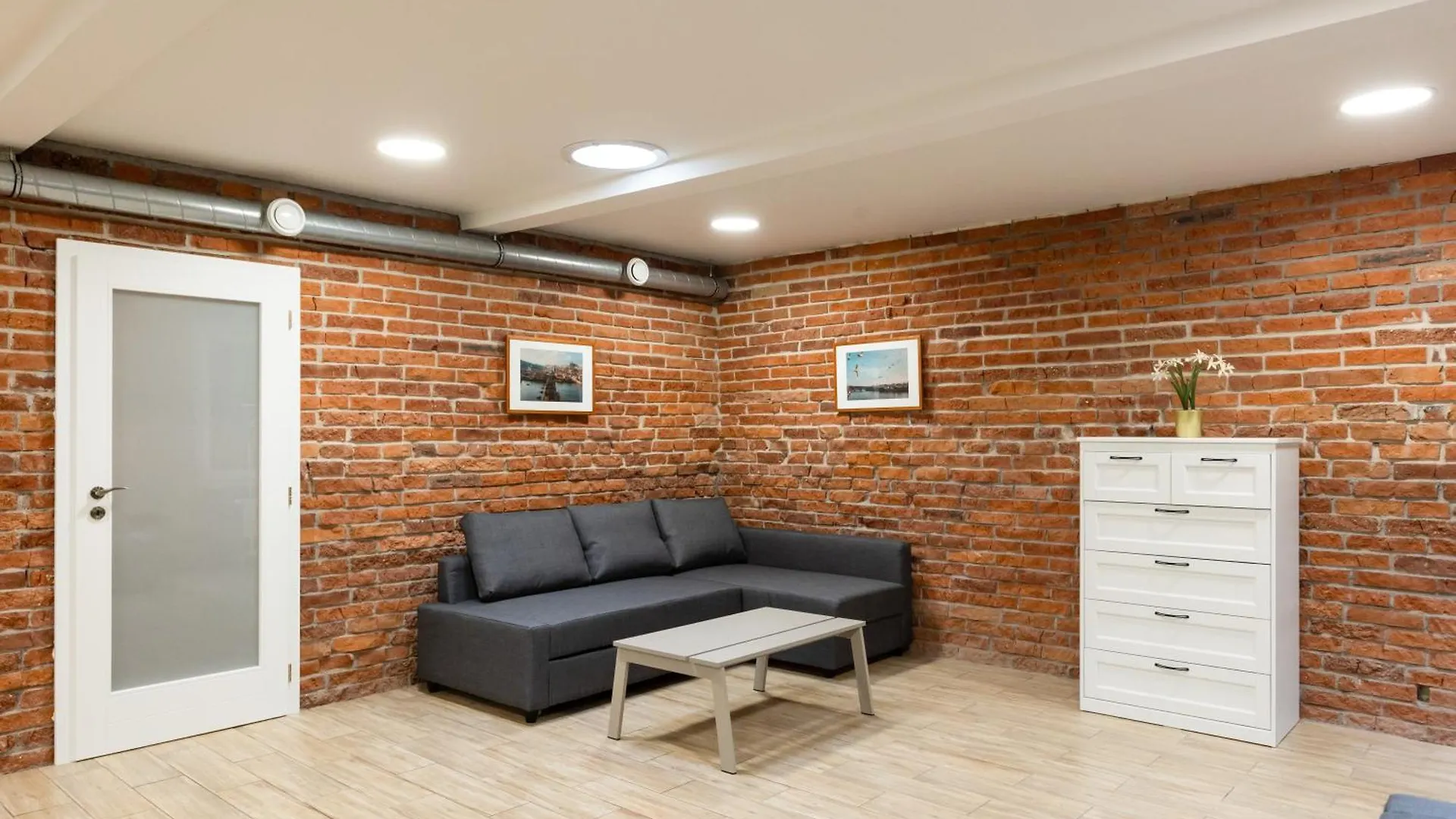 Spacious Apartment In Quiet Courtyard Near Charles Bridge プラハ