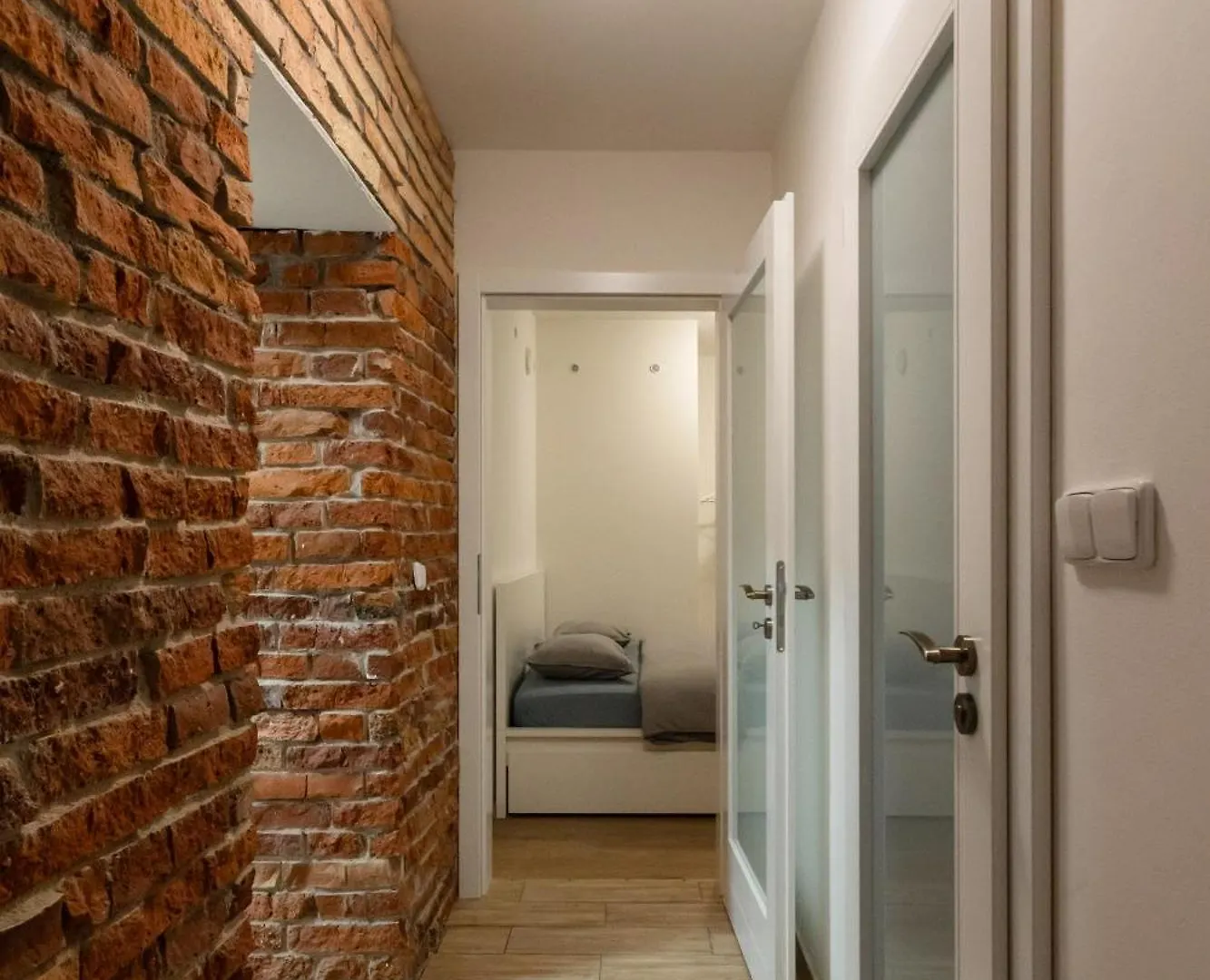 Spacious Apartment In Quiet Courtyard Near Charles Bridge プラハ チェコ